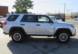 2013 Toyota 4Runner - Image 3