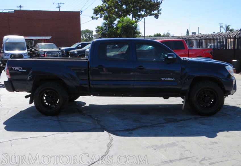 2012 Toyota Tacoma - Image 12
