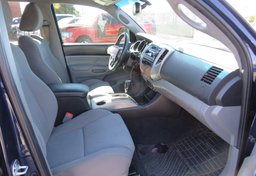 2012 Toyota Tacoma - Image 27