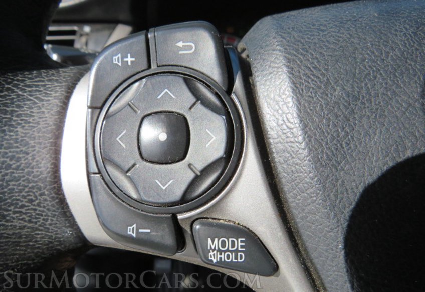 2013 Toyota Camry - Image 33