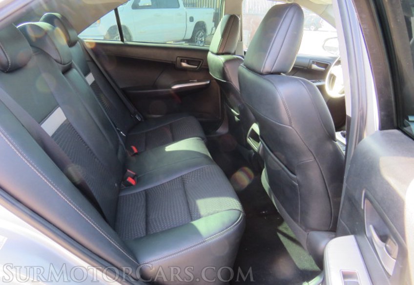 2013 Toyota Camry - Image 28