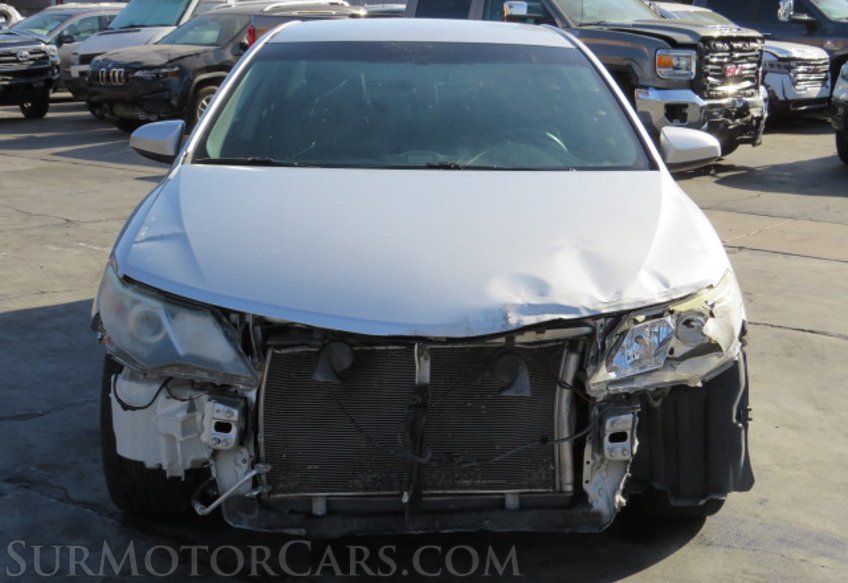 2013 Toyota Camry - Image 9