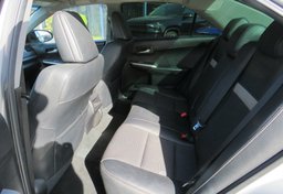 2013 Toyota Camry - Image 29