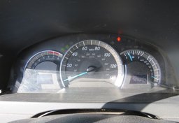 2013 Toyota Camry - Image 31