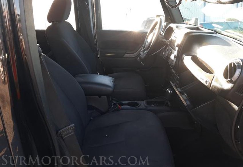 2015 Jeep Wrangler Unlimited - Image 5