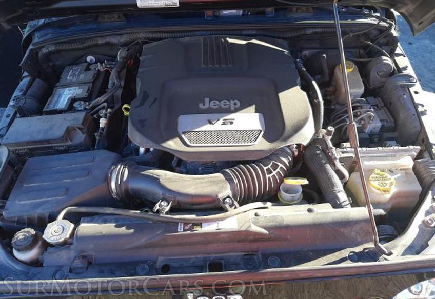 2015 Jeep Wrangler Unlimited - Image 8