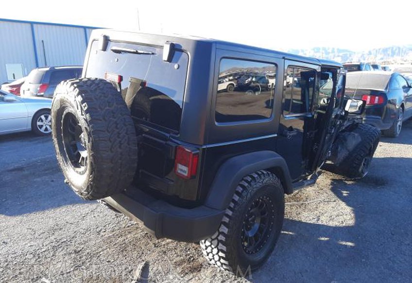 2015 Jeep Wrangler Unlimited - Image 4