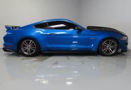 Thumbnail of 2019 Ford Mustang