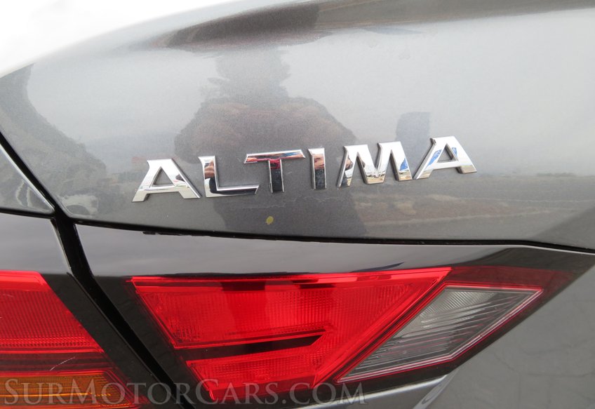 2020 Nissan Altima - Image 16
