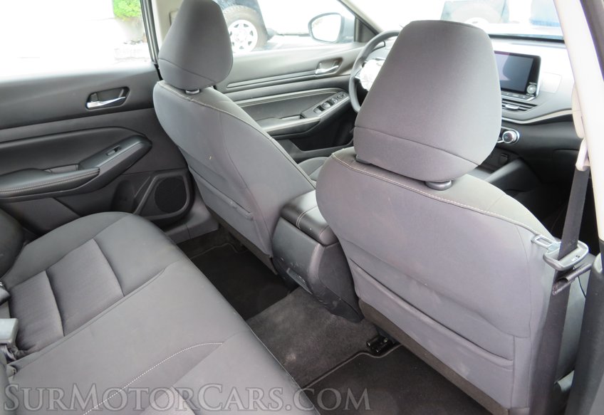 2020 Nissan Altima - Image 21