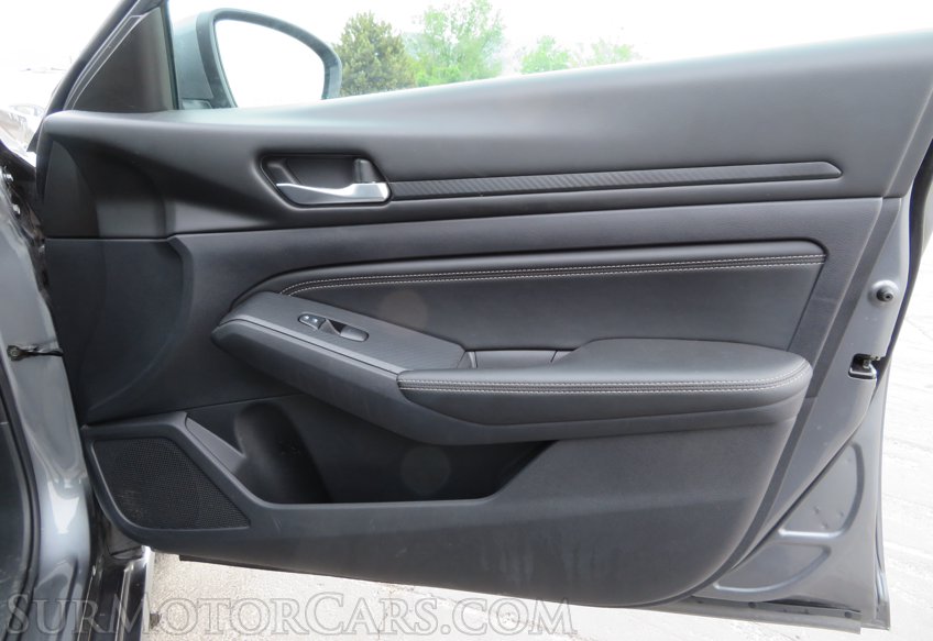 2020 Nissan Altima - Image 38
