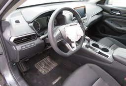 2020 Nissan Altima - Image 18