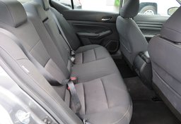 2020 Nissan Altima - Image 24