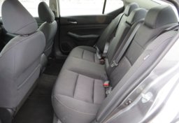 2020 Nissan Altima - Image 22