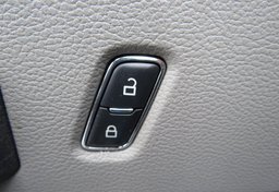 2017 Ford F-150 - Image 34