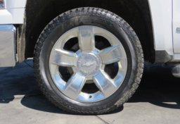 2015 Chevrolet Silverado 1500 - Image 22