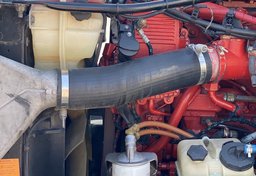 2013 Freightliner Cascadia - Image 8