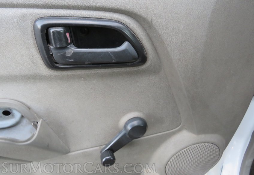 2005 Chevrolet Colorado - Image 32