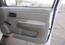 2005 Chevrolet Colorado - Image 33