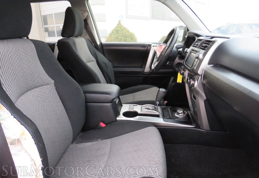 2019 Toyota 4Runner - Image 17