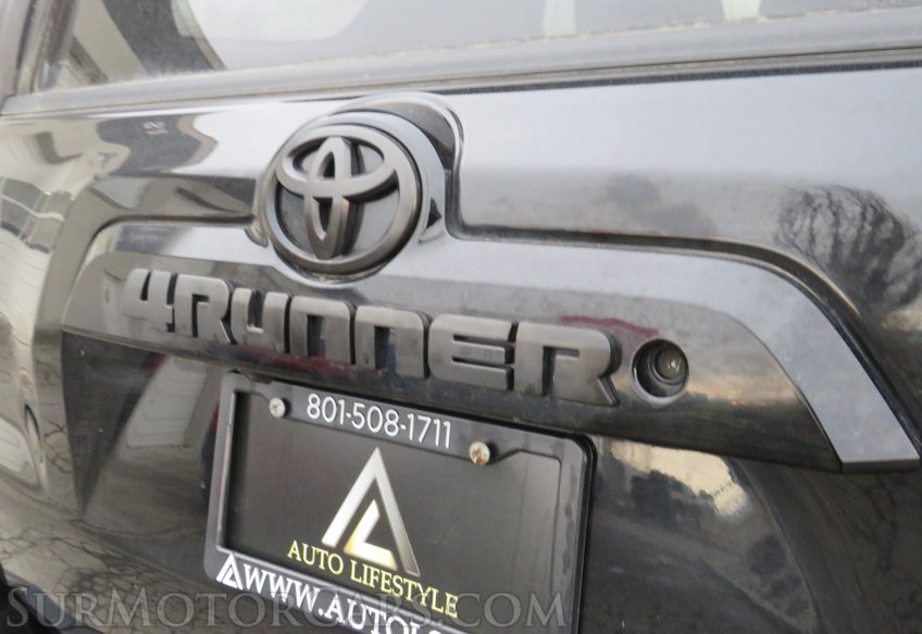 2019 Toyota 4Runner - Image 14