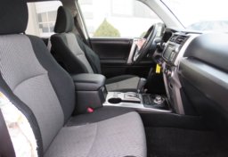 2019 Toyota 4Runner - Image 17