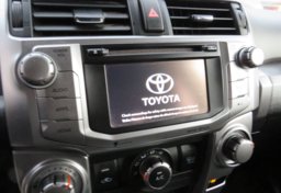 2019 Toyota 4Runner - Image 31