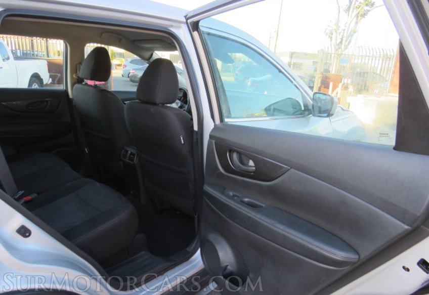 2020 Nissan Rogue - Image 21