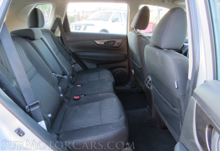 2020 Nissan Rogue - Image 25