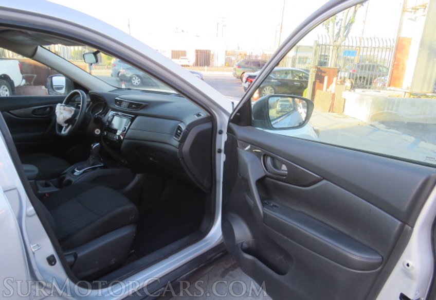 2020 Nissan Rogue - Image 19