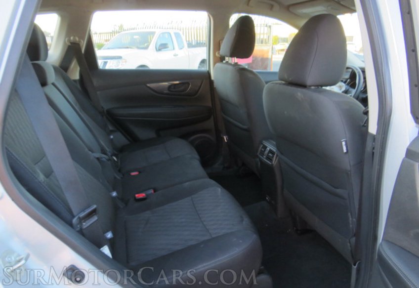 2020 Nissan Rogue - Image 27