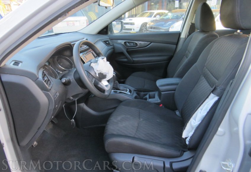 2020 Nissan Rogue - Image 29