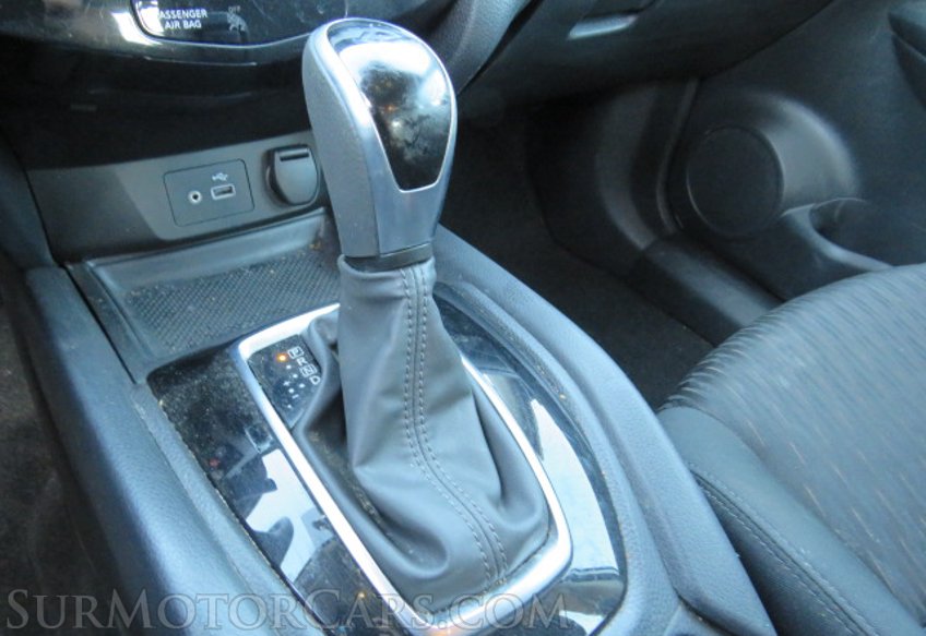 2020 Nissan Rogue - Image 34