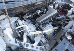 2020 Nissan Rogue - Image 40