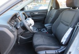 2020 Nissan Rogue - Image 28