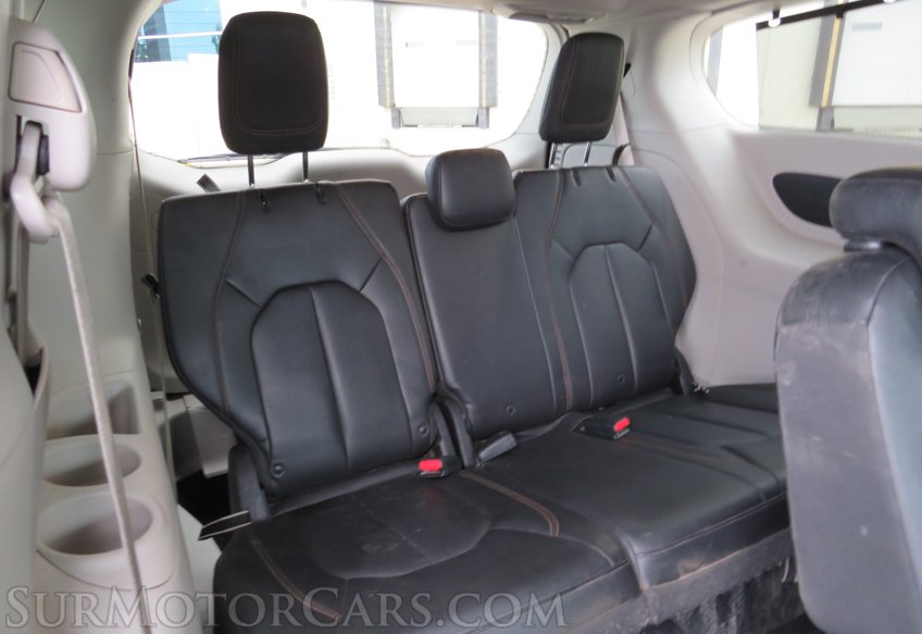 2018 Chrysler Pacifica - Image 38