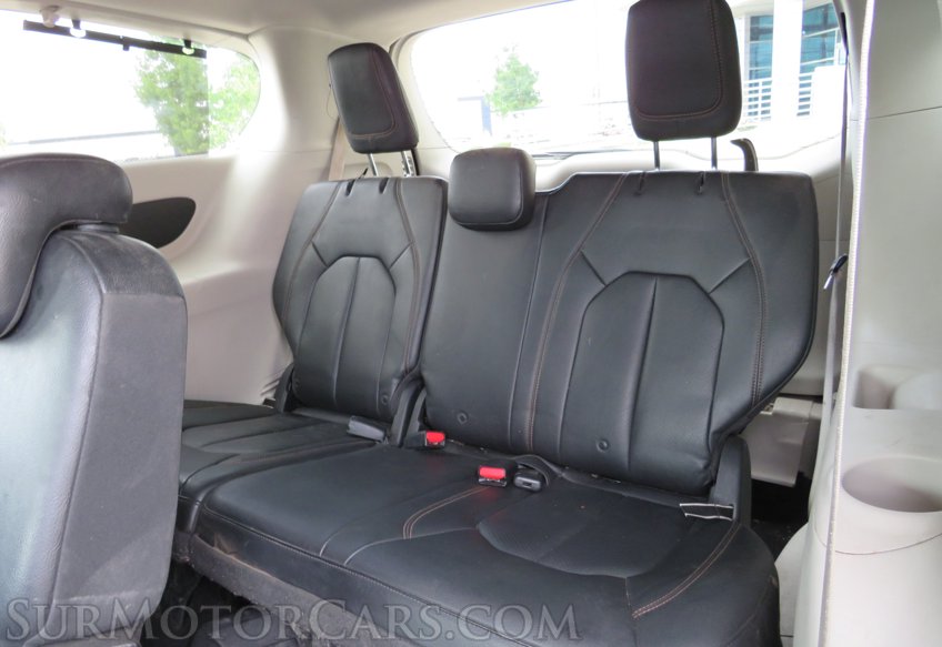 2018 Chrysler Pacifica - Image 41