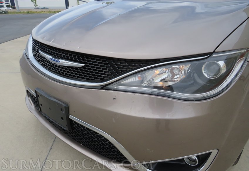 2018 Chrysler Pacifica - Image 26