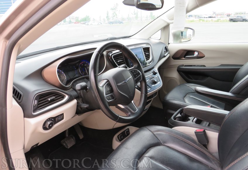 2018 Chrysler Pacifica - Image 34