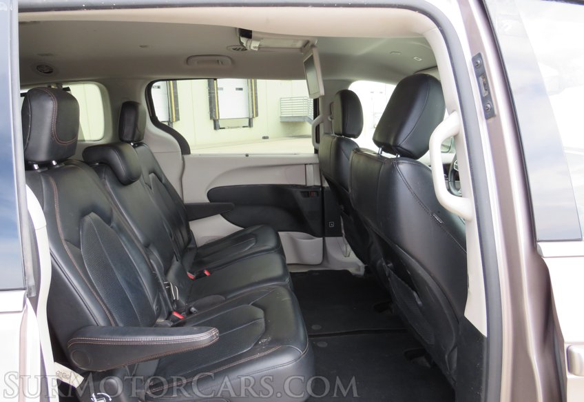 2018 Chrysler Pacifica - Image 44