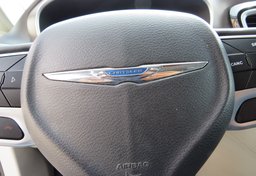 2018 Chrysler Pacifica - Image 47