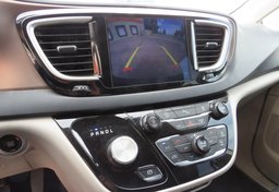 2018 Chrysler Pacifica - Image 54