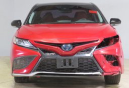 2021 Toyota Camry Hybrid - Image 11