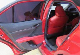 2021 Toyota Camry Hybrid - Image 17