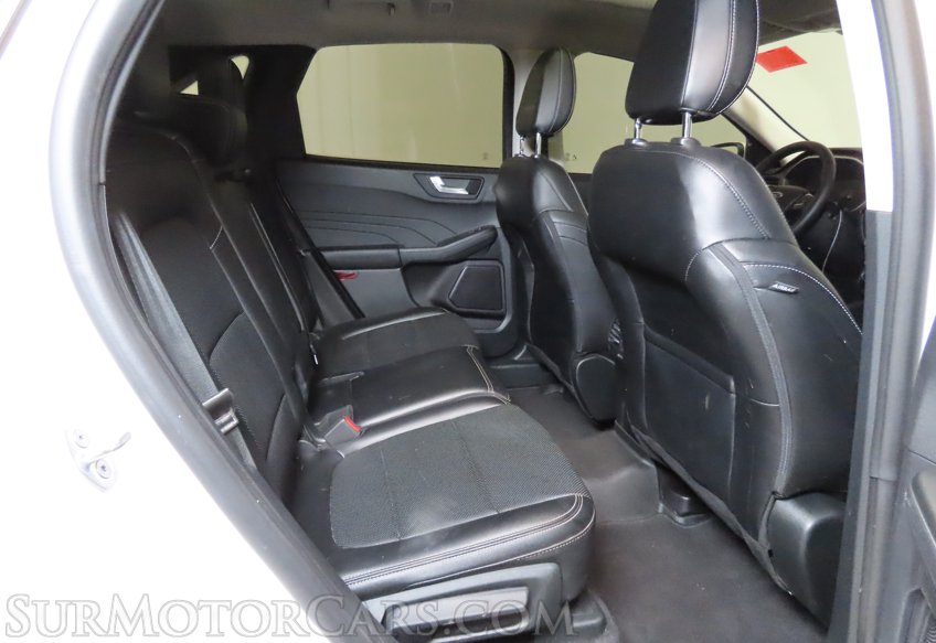 2022 Ford Escape - Image 22