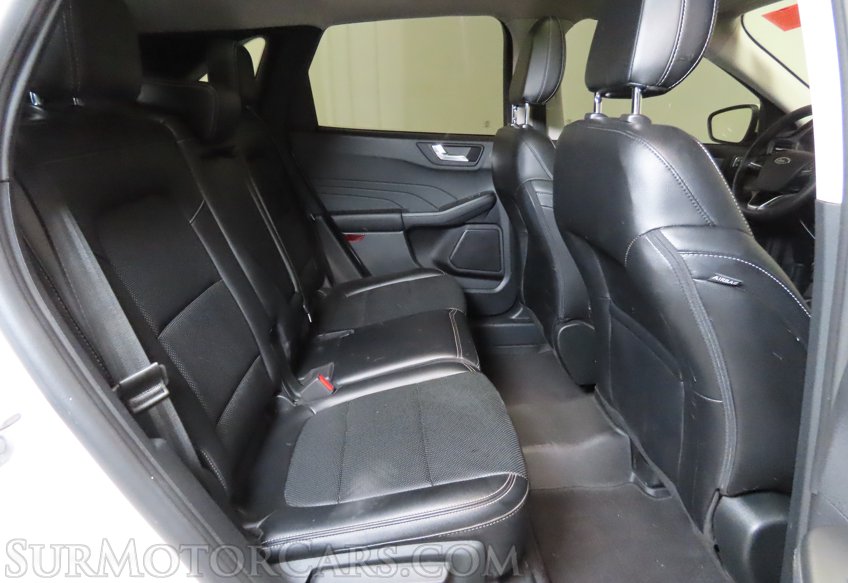 2022 Ford Escape - Image 21