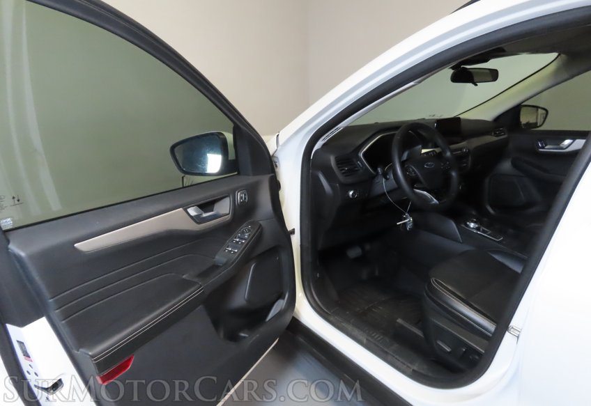 2022 Ford Escape - Image 23