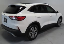 2022 Ford Escape - Image 6