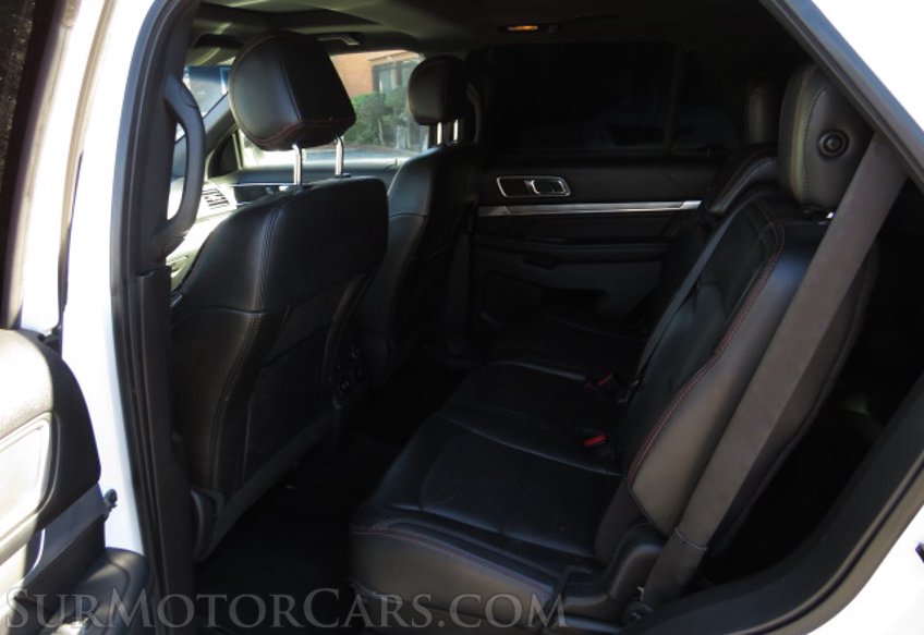 2017 Ford Explorer - Image 31