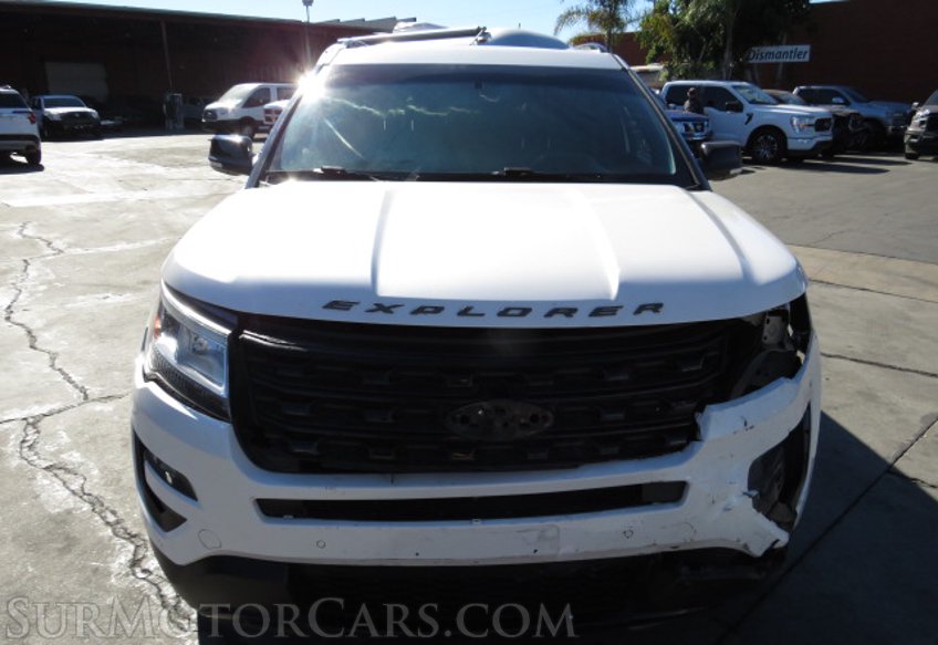 2017 Ford Explorer - Image 9